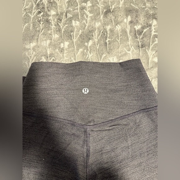 Lululemon align leggings - Picture 3 of 3